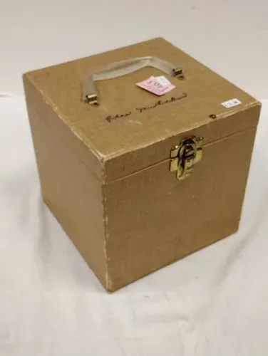 OLD 45 RECORDS CARRY CASE - NO RECORDS