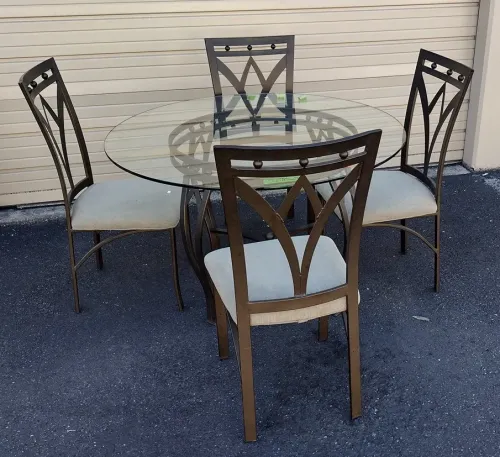 CONTEMPORARY ROUND GLASS AND METAL DINING TABLE AND FOUR CHAIR