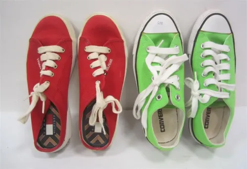 TOMMY HILFIGER & ALL STAR CONVERSE TENNIS SHOES