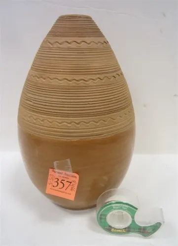 MEXICAN CARVED RED CLAY MODERN VASE - ARTIST SIGNED, CARVED AND BURNISHED